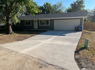 111 S Inmon St, Clever, MO 65631