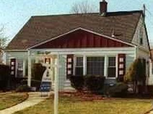 28 Quarryl, Levittown, NY