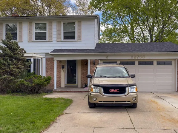 29758 Rambling Rd, Southfield, MI 48076