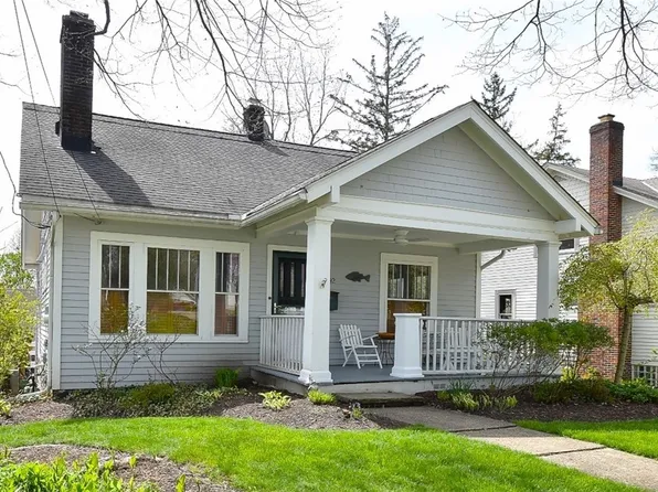 192 S Main St, Chagrin Falls, OH 44022