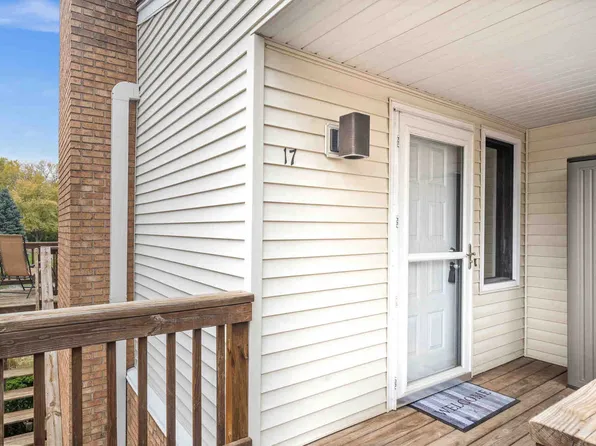 903 N Linden St APT 17, Normal, IL 61761