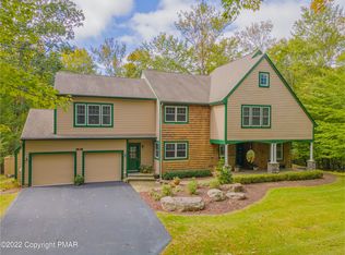 131 Creekside Rd, Buck Hill Falls, PA 18325