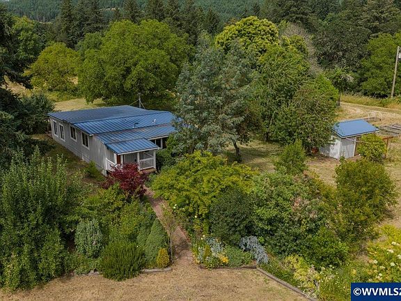 4th image of 37625 Sunset Ln