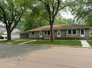 257 18th Ave N, Hopkins, MN 55343