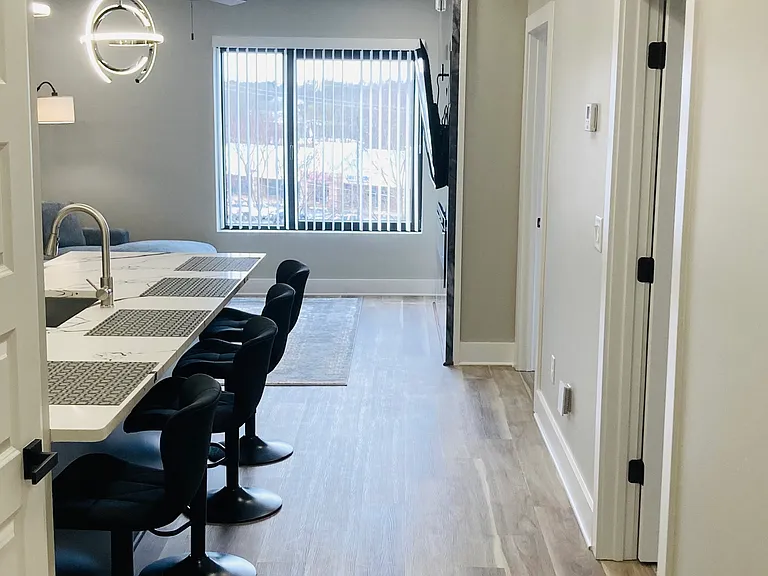 The Tucker Luxury Apartments — Photo 29