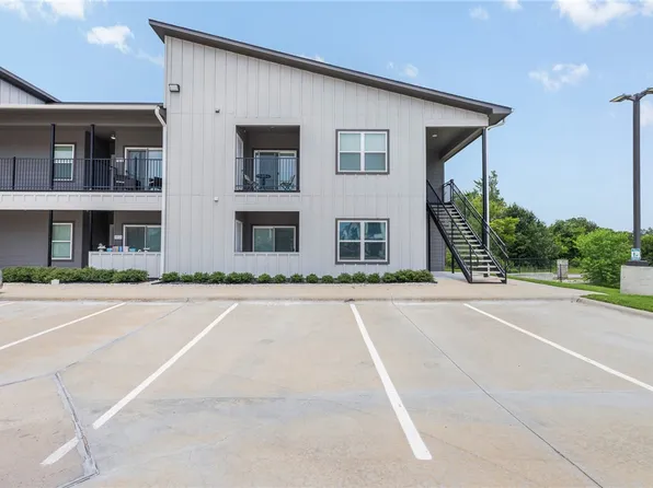 1326 Prairie Dr #813, Bryan, TX 77803