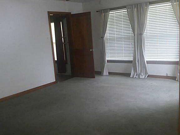 4th image of 8162 Glenbrook Dr #0