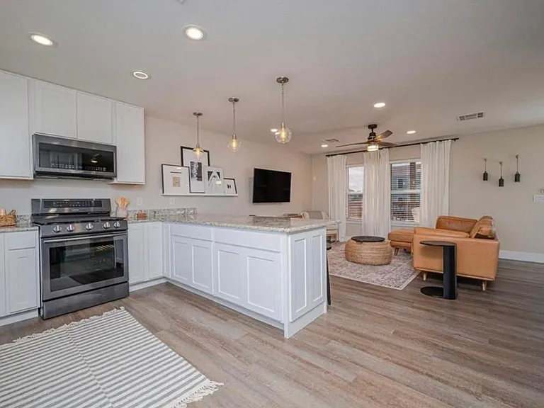 7 Lauderdale Dr — Photo 23