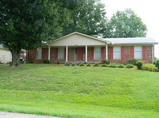 9007 Split Rail Dr, Louisville, KY