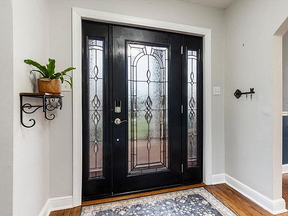 4th image of 3581 Grandin Rd SW