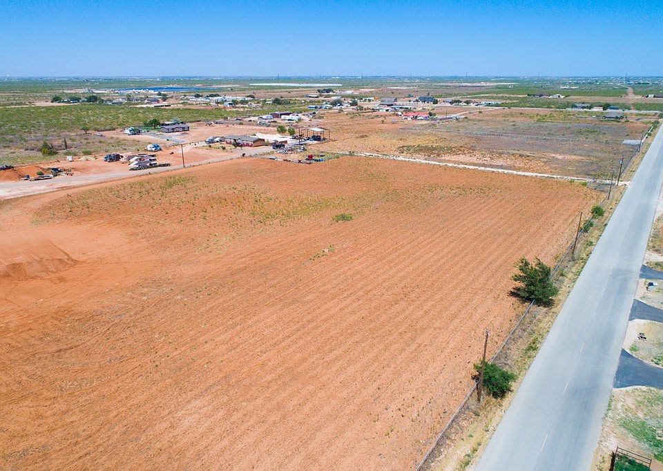 2nd image of 8011 E County Road 90