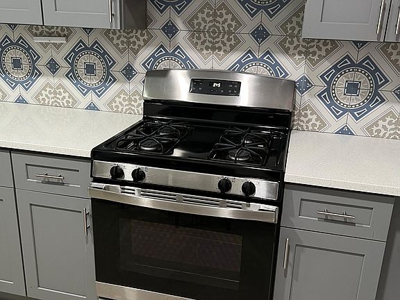 4th image of 108-11 Jamaica Ave Floor 2