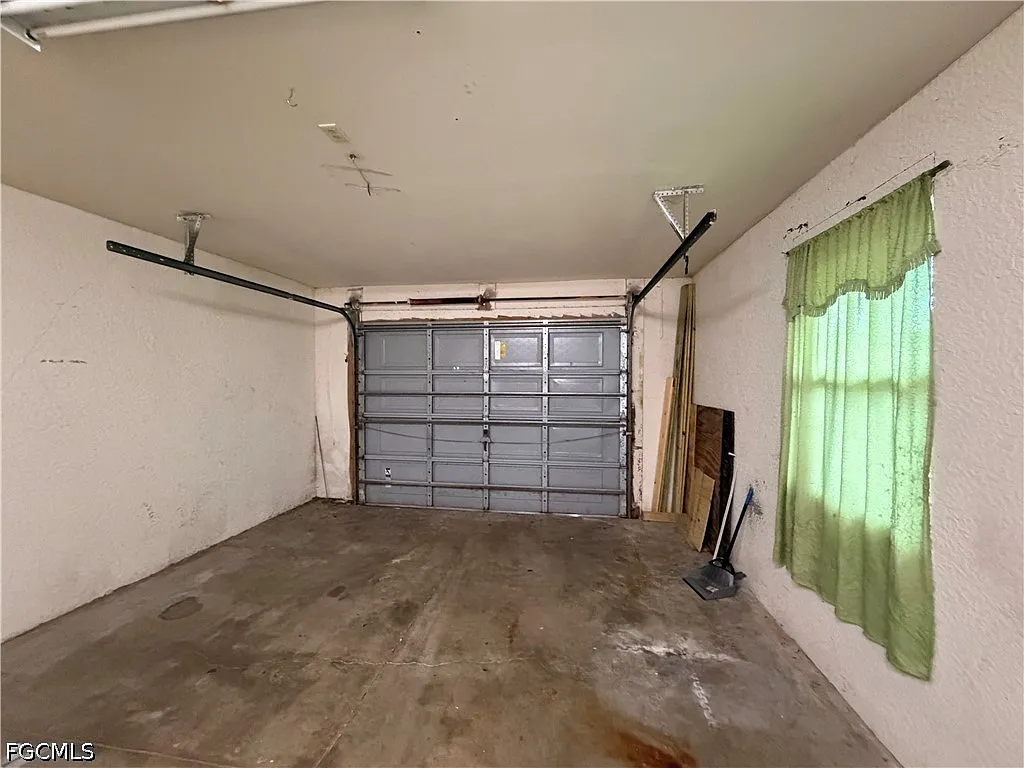 3 bed, 2.0 bath, 1078 sqft, $1,525 — Photo 3