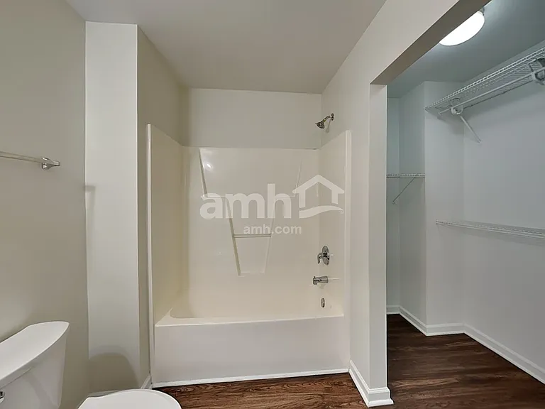 11812 Village Pond Dr — Photo 10