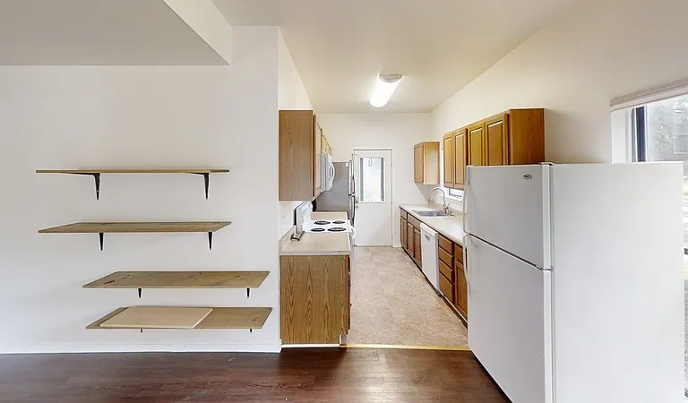 126 Hill St #1 — Photo 8