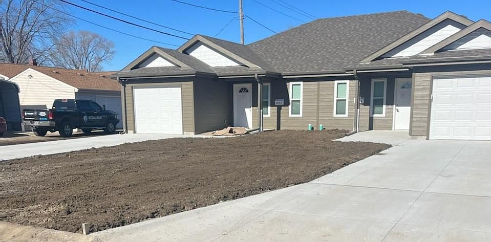 Exterior photo. Duplex Zero entry.... NO STEPS!!!