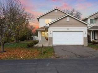 439 Lake Trl, Winsted, MN 55395