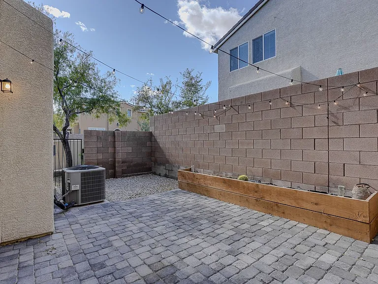 8356 Creek Canyon Ave — Photo 20