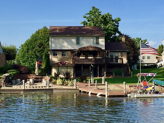 2nd image of 4881 Shoreline Blvd