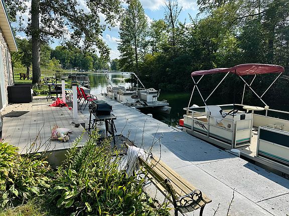 5th image of 2370 Cedar Dr