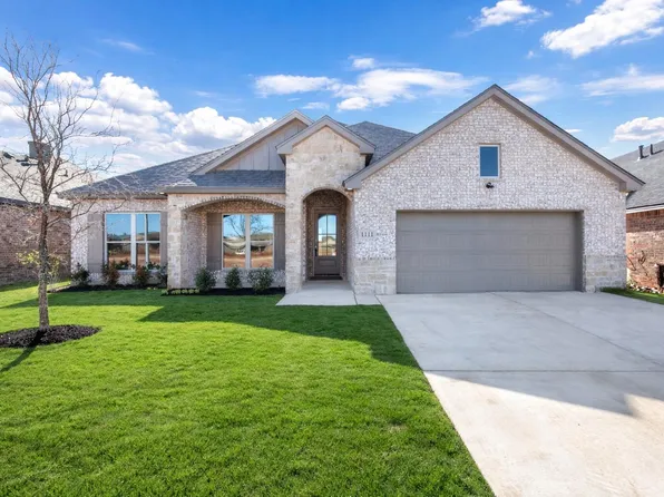 1111 N 6th St, Wolfforth, TX 79382