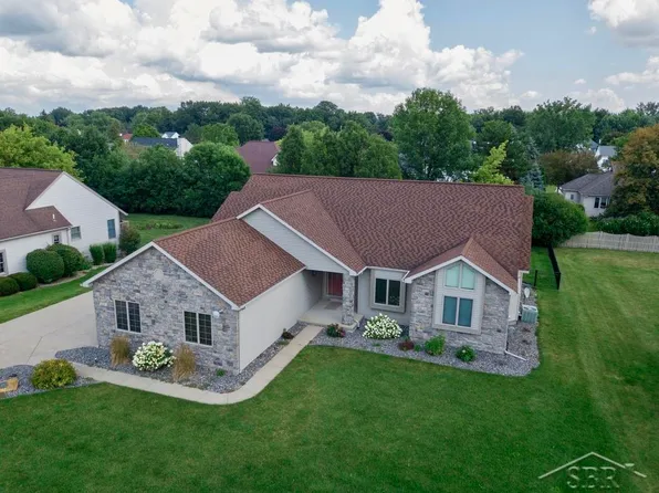 4132 Parsons Walk, Saginaw, MI 48603