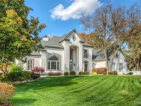 2109 Saddlebred Ct, Chesterfield, MO 63005