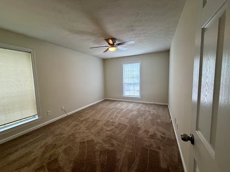 3711 Essex Ave — Photo 4