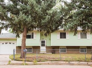6915 Roaring Spring Ln, Fountain, CO 80817