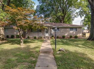 4630 Clarion Ct, Louisville, KY 40216