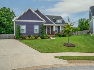 700 Golders Grn, Cave Springs, AR 72718