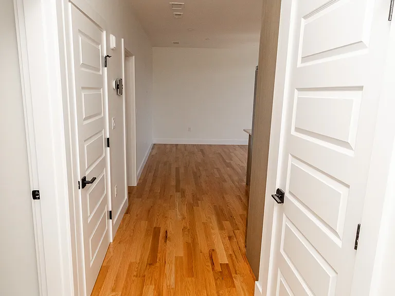 28-30 Clifton St #30A — Photo 11