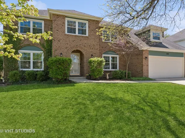 1394 E Gartner Rd, Naperville, IL 60540