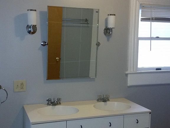 bathroom vanity