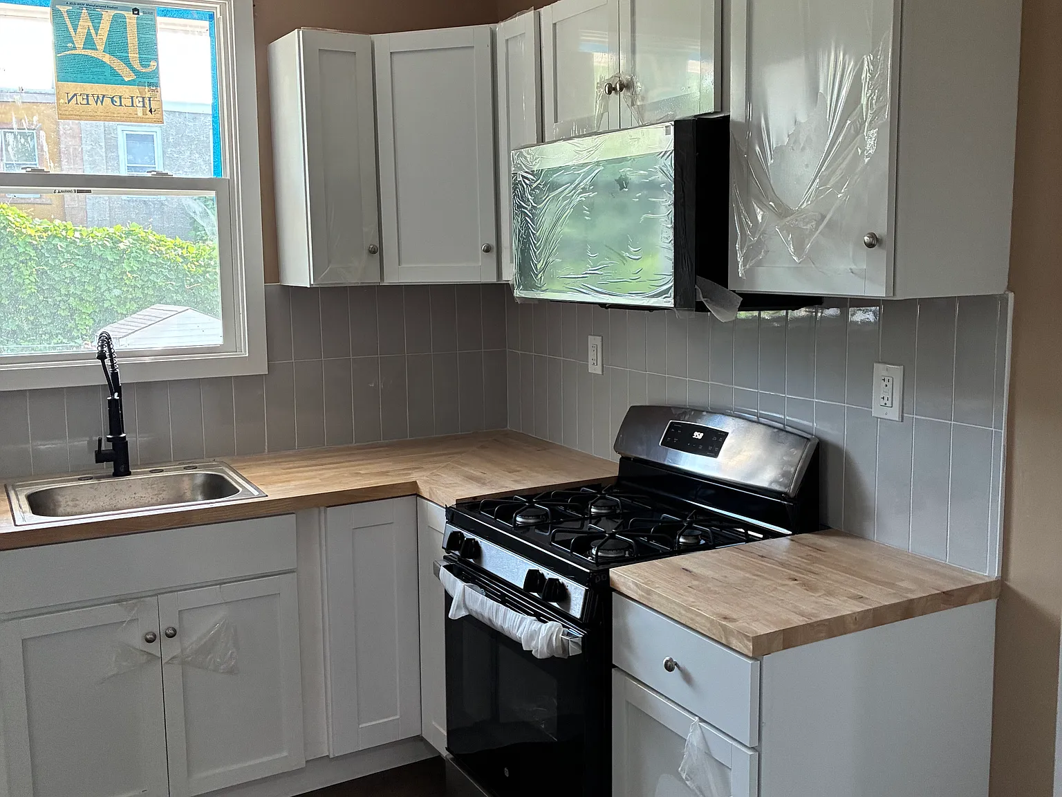 3 bed, 1323 sqft, $1,500 — Photo 2
