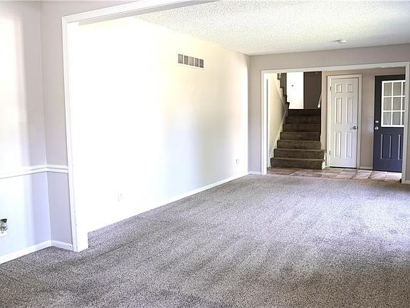 4th image of 7732 Westgate Dr