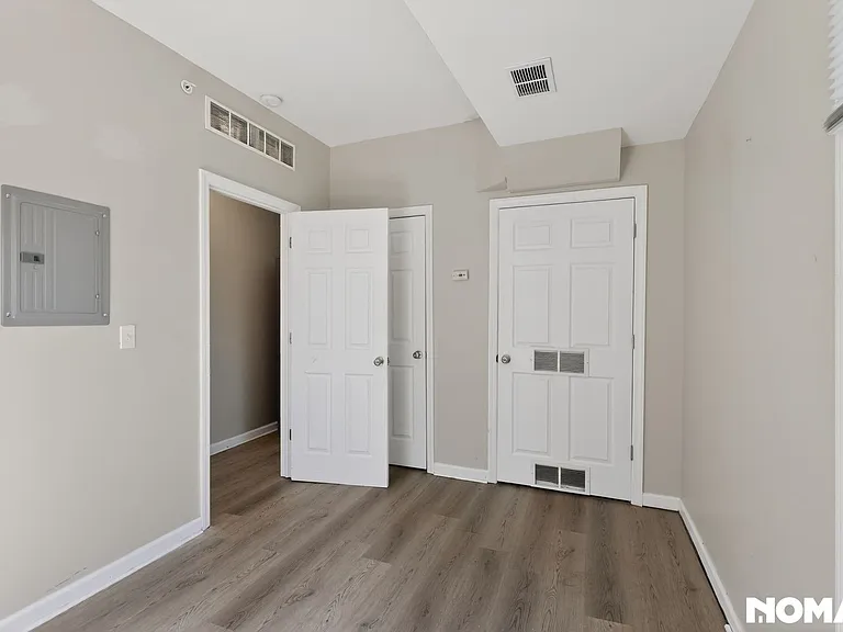 558 Marston St — Photo 15