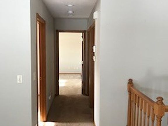 4th image of 526 28th Ave N Unit 1