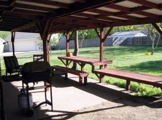 505 Pinewood Ln, Hewitt, TX 76643