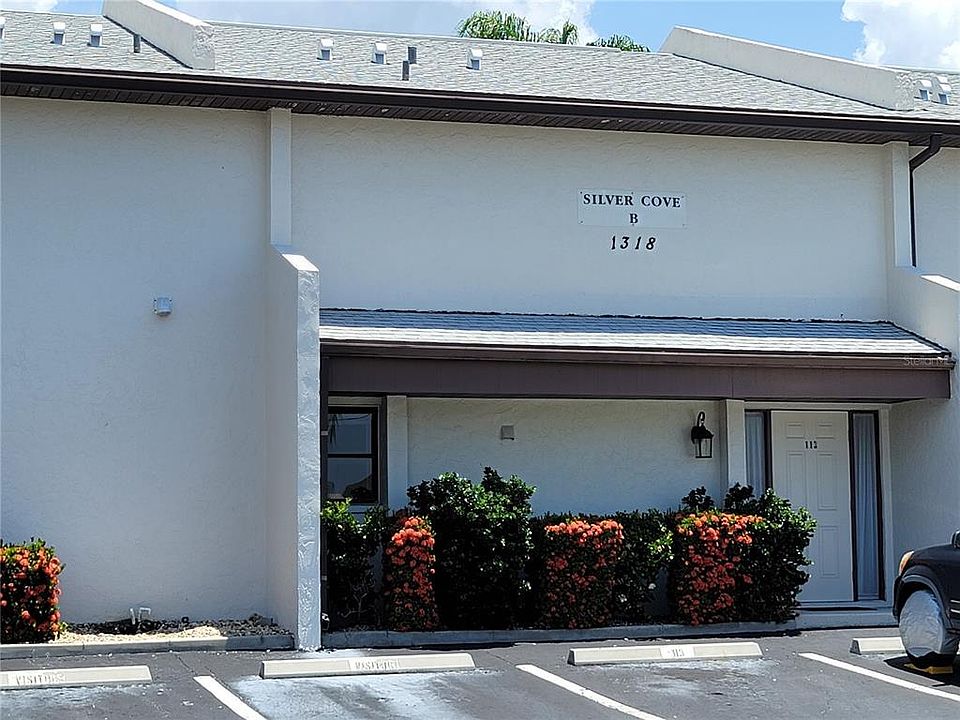 1st image of 1318 Wesley Dr #3