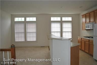 5th image of 1017 Hotchkiss Pl