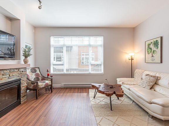 4th image of 2979 156th St #110