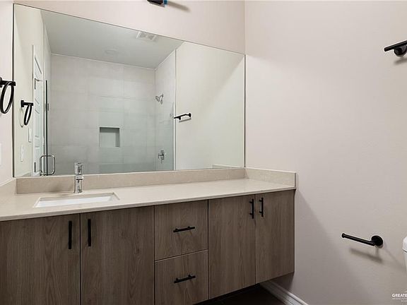 5th image of 5708 Puffin Ave
