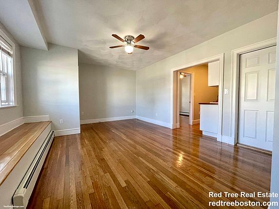 2nd image of 579 Hancock St #2