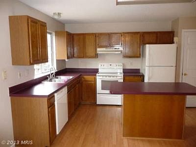 2nd image of 1805 Glendale Ln