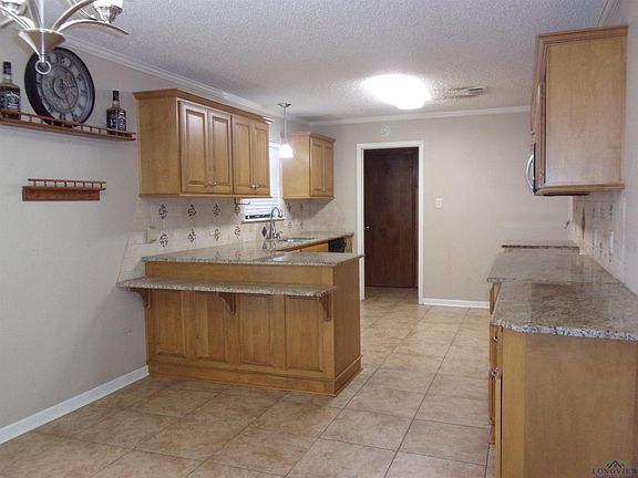 5th image of 304 Harrison Ave
