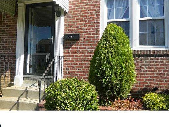 3rd image of 1711 Beech St