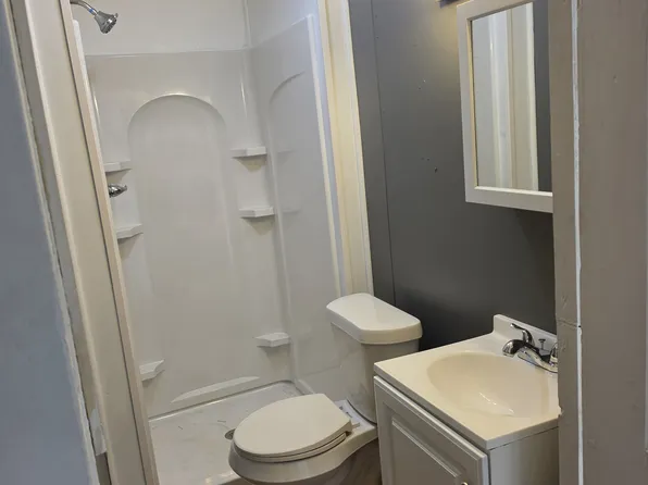 211 N Lansing St #211, Owosso, MI 48867