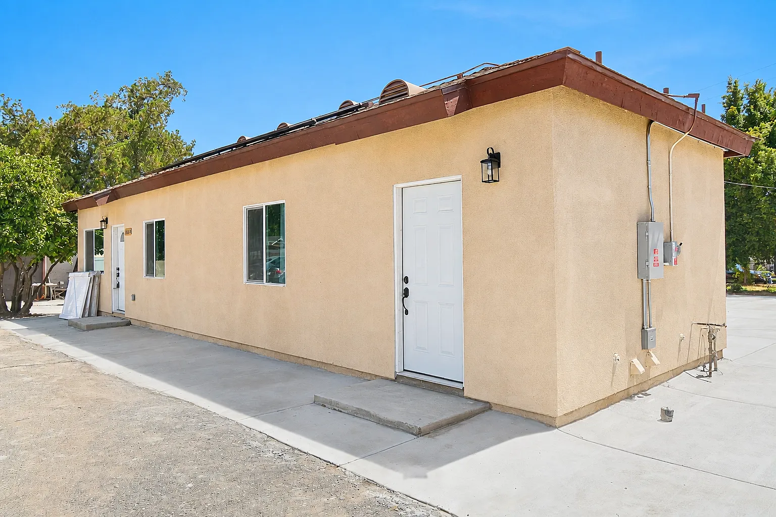 3 bed, 1000 sqft, $2,980 — Photo 2