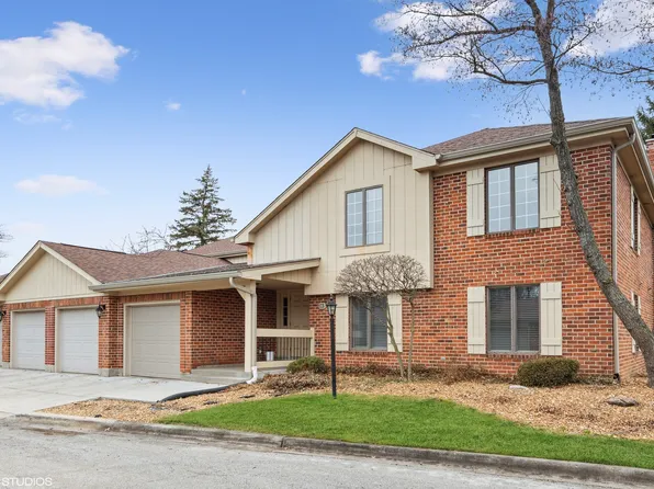 110 Golf View Ln APT B, Frankfort, IL 60423